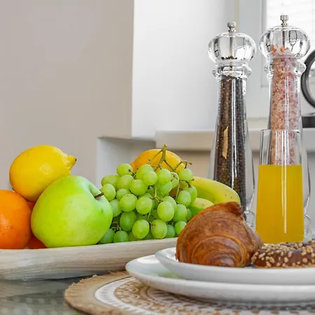 Natural-style In The Centre Of Apartment