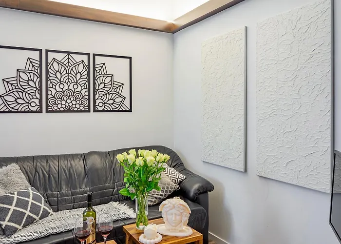 Natural-style In The Centre Of